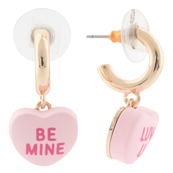 🩷🩷NWT Betsey Johnson Sweatheart Huggie Hoop Earrings🩷🩷 - Picture 1 of 3